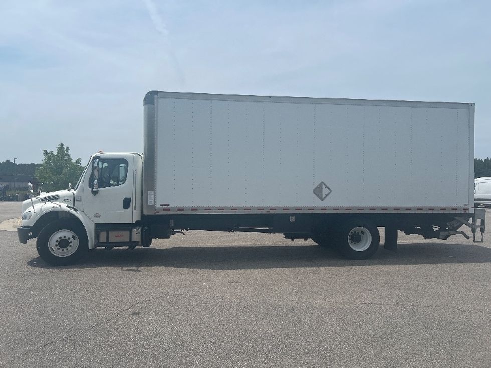 Medium Duty Box Truck-Light and Medium Duty Trucks-Freightliner-2020-M2-Prince George-VA-92,456\n\t\tmiles-$ 73,000 - Image 4