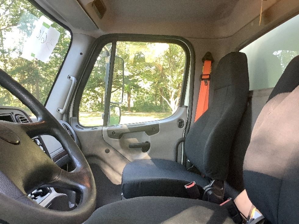 Medium Duty Box Truck-Light and Medium Duty Trucks-Freightliner-2020-M2-Reading-PA-313,424\n\t\tmiles-$ 27,000 - Image 19