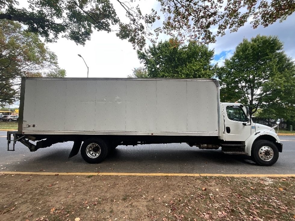 Medium Duty Box Truck-Light and Medium Duty Trucks-Freightliner-2020-M2-Reading-PA-372,103\n\t\tmiles-$ 23,000 - Image 15