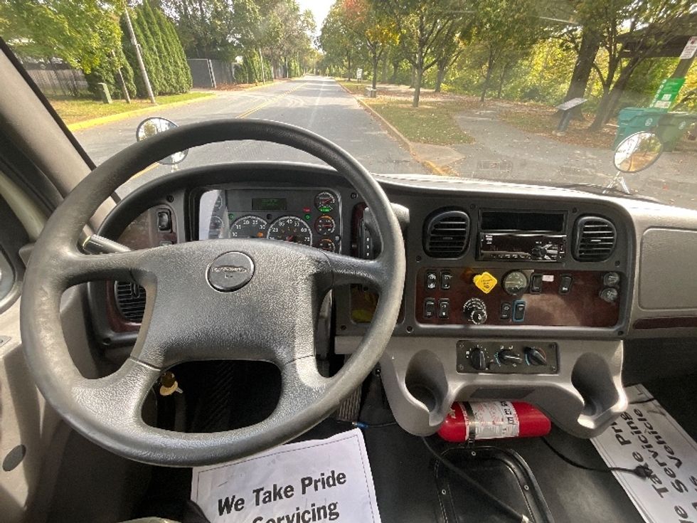 Medium Duty Box Truck-Light and Medium Duty Trucks-Freightliner-2020-M2-Reading-PA-372,103\n\t\tmiles-$ 23,000 - Image 18