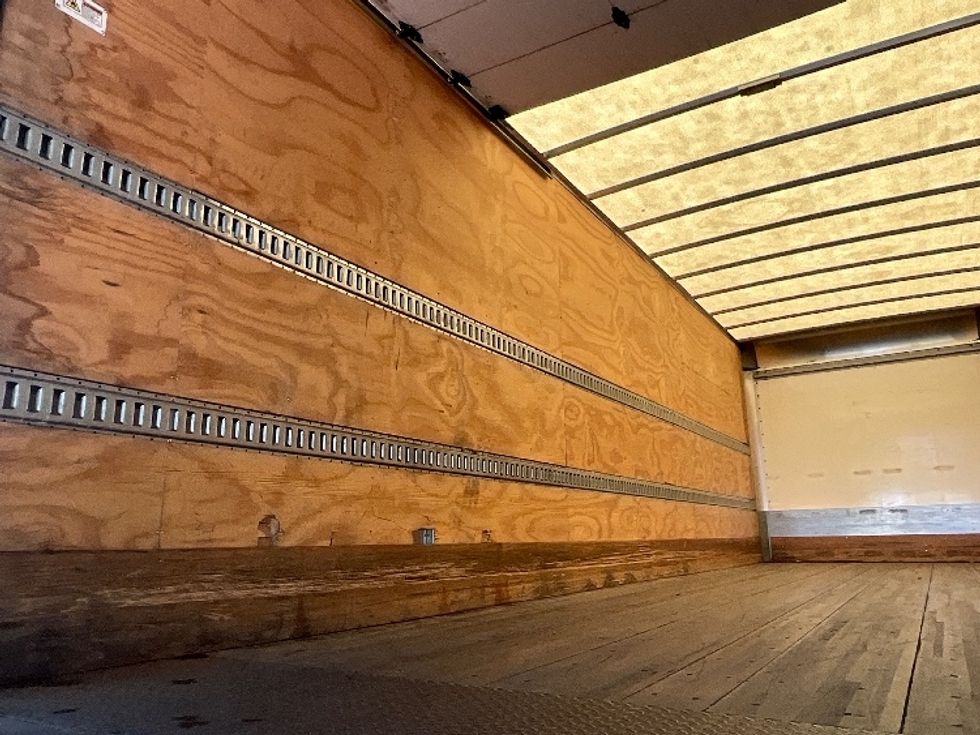 Medium Duty Box Truck-Light and Medium Duty Trucks-Freightliner-2020-M2-Reading-PA-416,302\n\t\tmiles-$ 23,000 - Image 11