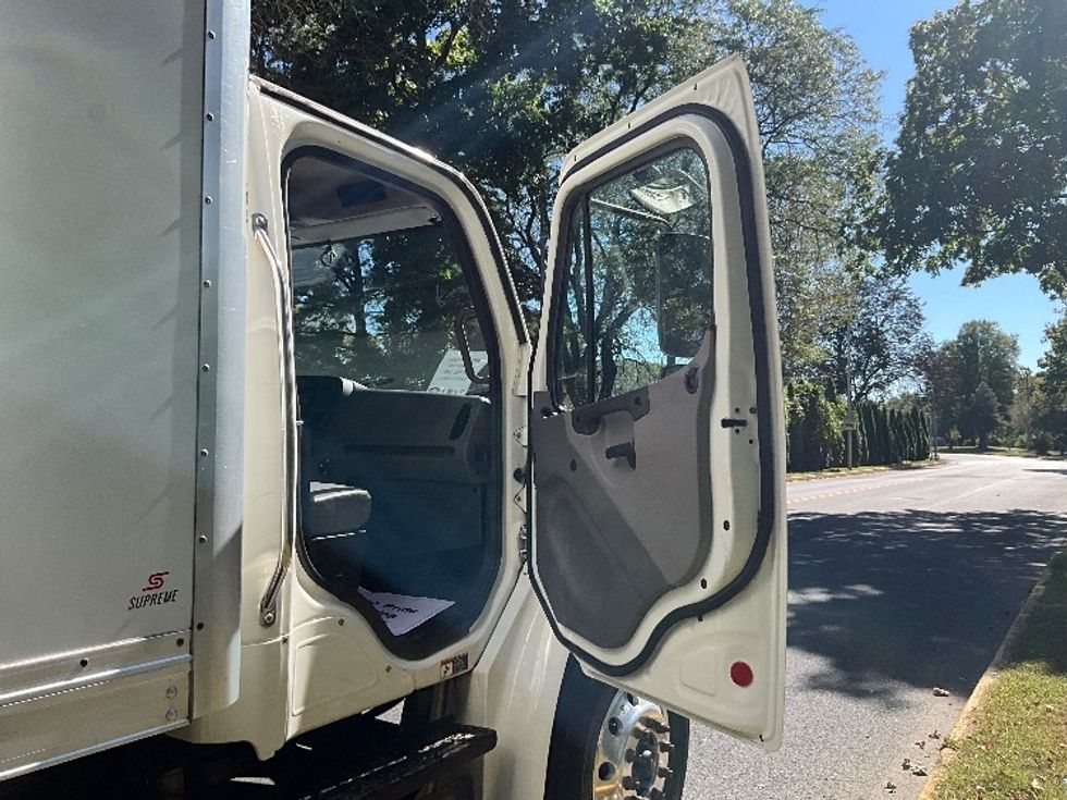 Medium Duty Box Truck-Light and Medium Duty Trucks-Freightliner-2020-M2-Reading-PA-417,971\n\t\tmiles-$ 23,000 - Image 20