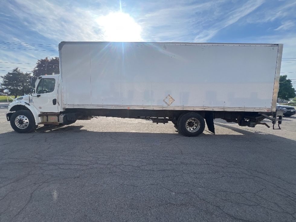 Medium Duty Box Truck-Light and Medium Duty Trucks-Freightliner-2020-M2-Rochester-NY-192,306\n\t\tmiles-$ 43,000 - Image 4