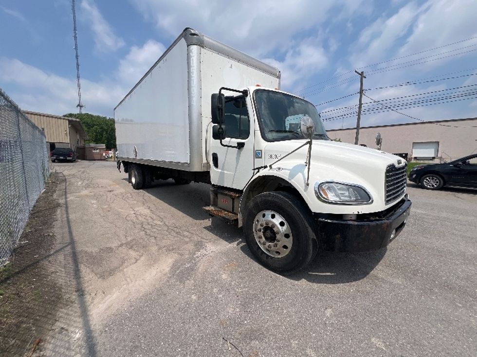 Medium Duty Box Truck-Light and Medium Duty Trucks-Freightliner-2020-M2-Rochester-NY-192,490\n\t\tmiles-$ 43,000 - Image 13