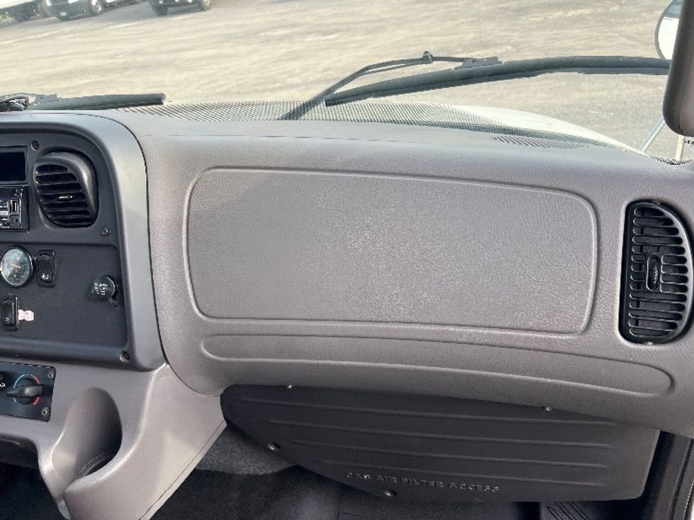 Medium Duty Box Truck-Light and Medium Duty Trucks-Freightliner-2020-M2-Rochester-NY-192,490\n\t\tmiles-$ 43,000 - Image 19