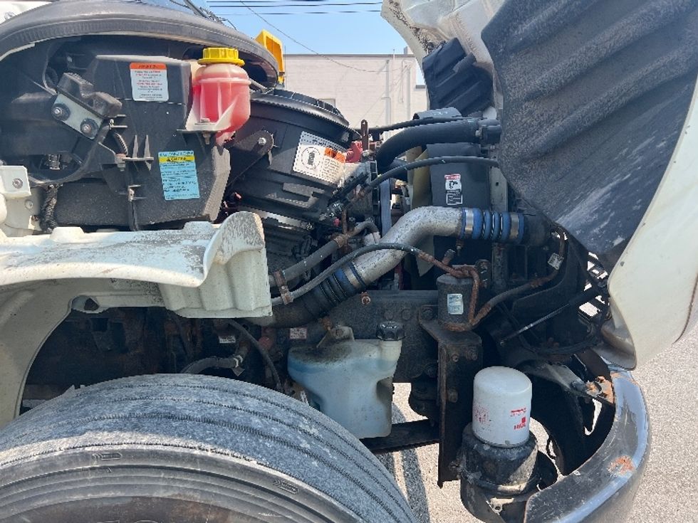 Medium Duty Box Truck-Light and Medium Duty Trucks-Freightliner-2020-M2-Rochester-NY-192,490\n\t\tmiles-$ 43,000 - Image 21