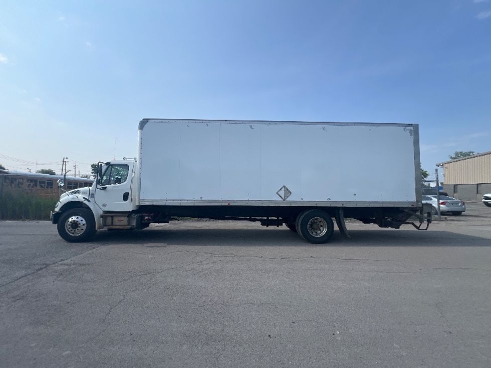 Medium Duty Box Truck-Light and Medium Duty Trucks-Freightliner-2020-M2-Rochester-NY-192,490\n\t\tmiles-$ 43,000 - Image 4