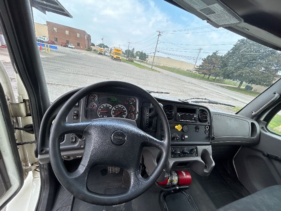 Medium Duty Box Truck-Light and Medium Duty Trucks-Freightliner-2020-M2-Rochester-NY-203,208\n\t\tmiles-$ 50,250 - Image 18