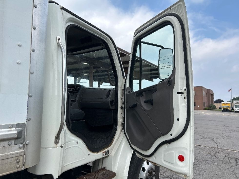 Medium Duty Box Truck-Light and Medium Duty Trucks-Freightliner-2020-M2-Rochester-NY-203,208\n\t\tmiles-$ 50,250 - Image 20