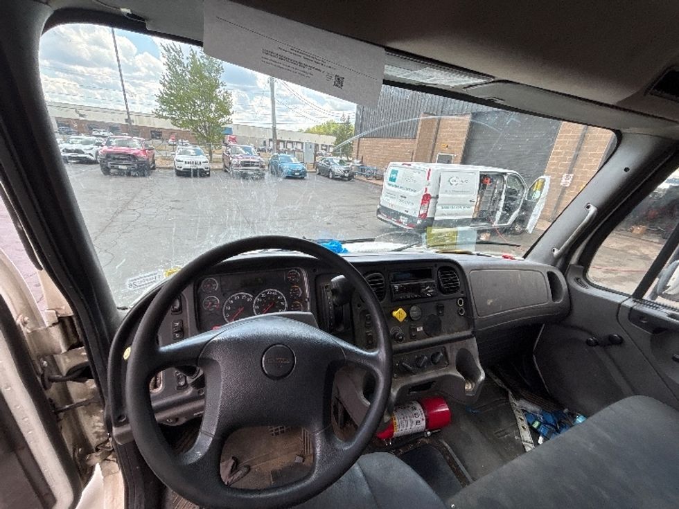 Medium Duty Box Truck-Light and Medium Duty Trucks-Freightliner-2020-M2-Rochester-NY-204,360\n\t\tmiles-$ 52,000 - Image 16