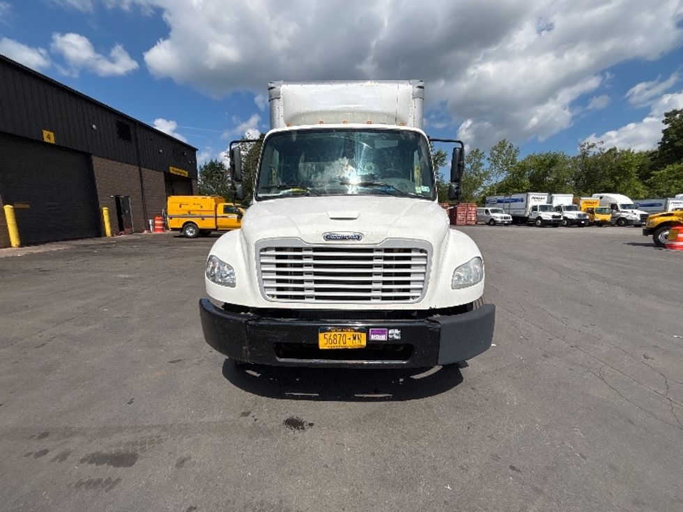Medium Duty Box Truck-Light and Medium Duty Trucks-Freightliner-2020-M2-Rochester-NY-204,360\n\t\tmiles-$ 52,000 - Image 2
