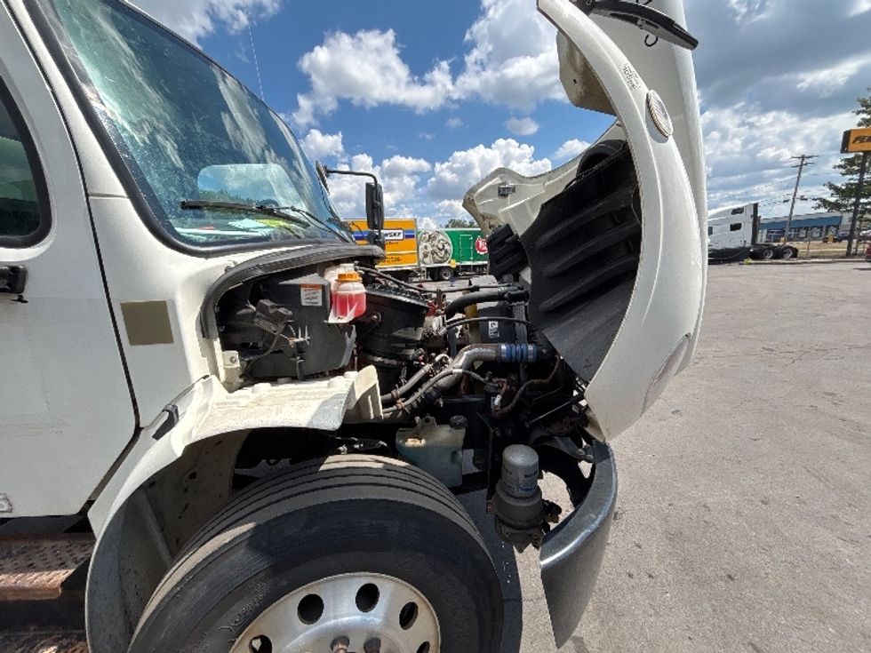 Medium Duty Box Truck-Light and Medium Duty Trucks-Freightliner-2020-M2-Rochester-NY-204,360\n\t\tmiles-$ 52,000 - Image 21