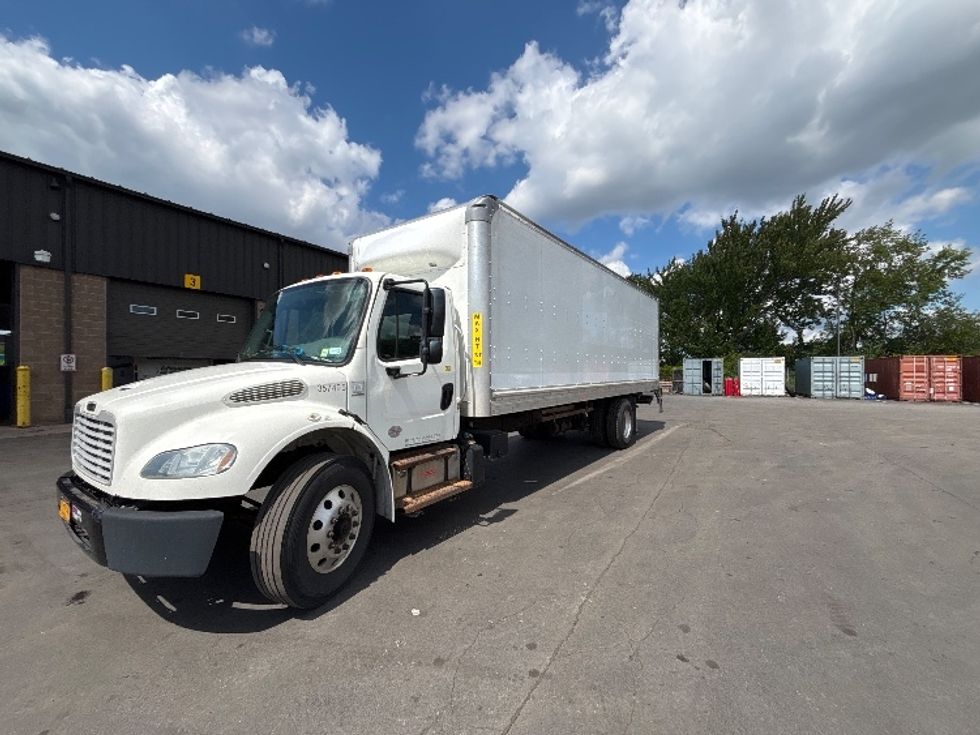 Medium Duty Box Truck-Light and Medium Duty Trucks-Freightliner-2020-M2-Rochester-NY-204,360\n\t\tmiles-$ 52,000 - Image 3