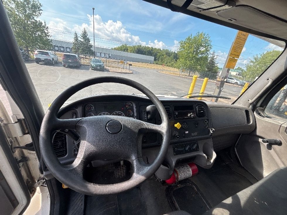Medium Duty Box Truck-Light and Medium Duty Trucks-Freightliner-2020-M2-Rochester-NY-216,310\n\t\tmiles-$ 47,750 - Image 17