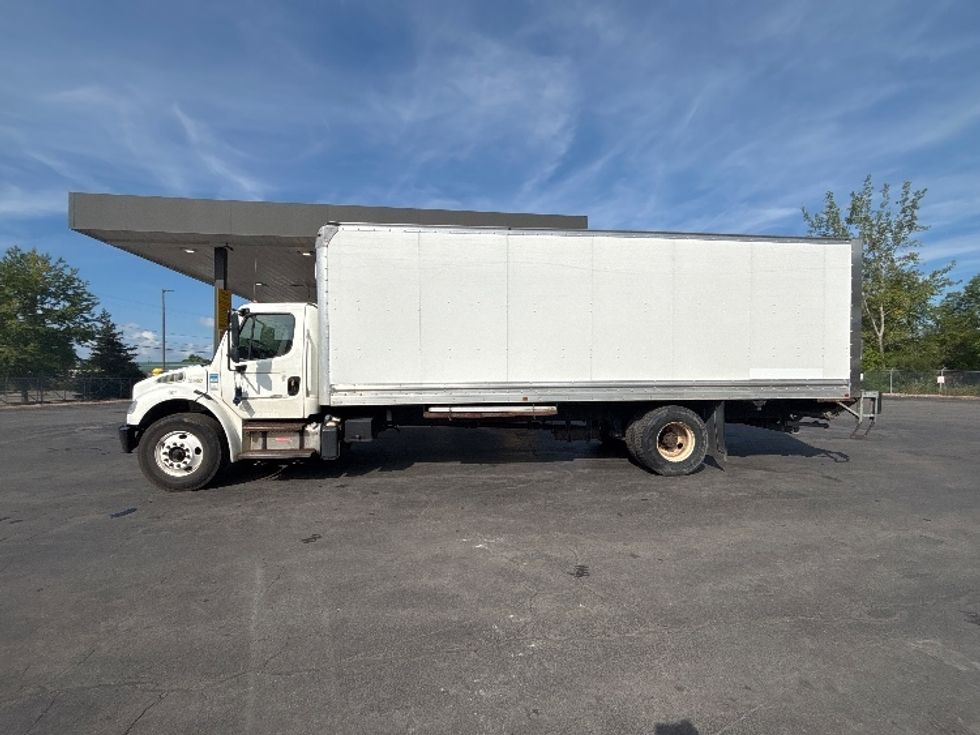 Medium Duty Box Truck-Light and Medium Duty Trucks-Freightliner-2020-M2-Rochester-NY-216,310\n\t\tmiles-$ 47,750 - Image 4