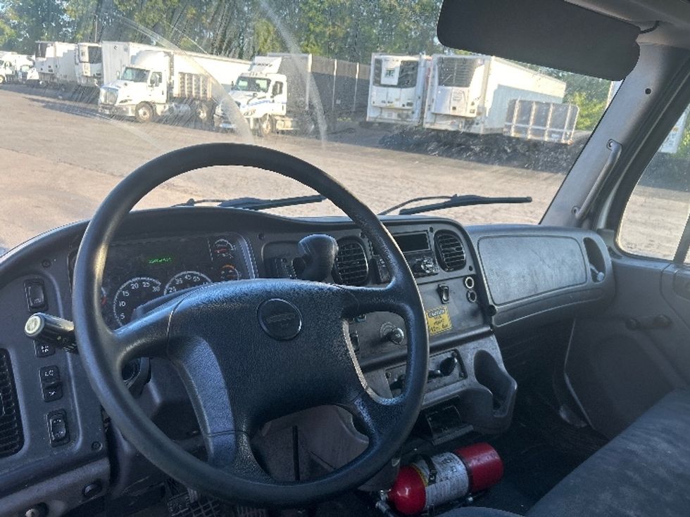 Medium Duty Box Truck-Light and Medium Duty Trucks-Freightliner-2020-M2-Rochester-NY-254,159\n\t\tmiles-$ 44,750 - Image 17