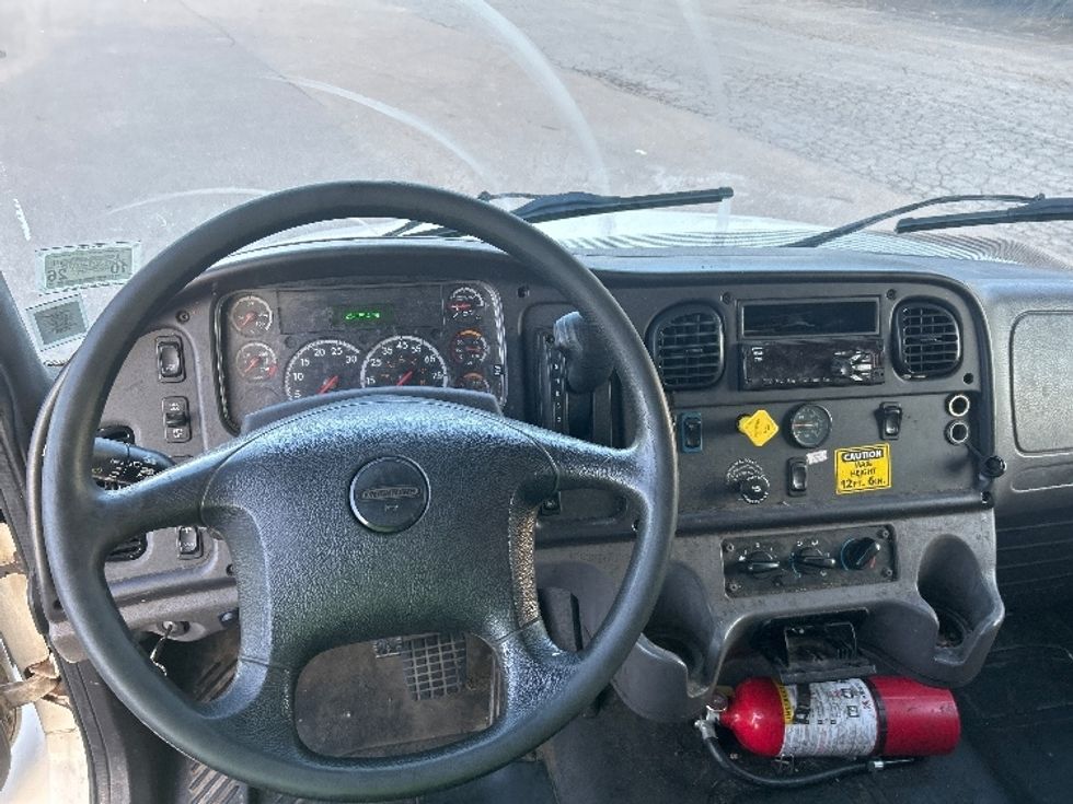 Medium Duty Box Truck-Light and Medium Duty Trucks-Freightliner-2020-M2-Rochester-NY-254,159\n\t\tmiles-$ 44,750 - Image 18