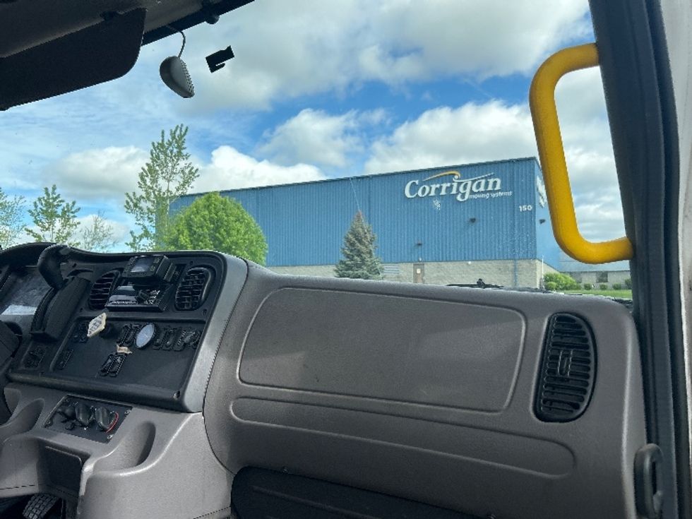 Medium Duty Box Truck-Light and Medium Duty Trucks-Freightliner-2020-M2-Rochester-NY-425,391\n\t\tmiles-$ 23,250 - Image 21