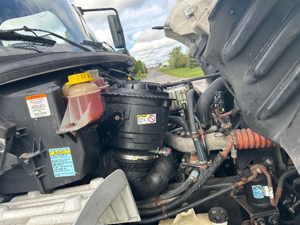 Medium Duty Box Truck-Light and Medium Duty Trucks-Freightliner-2020-M2-Rochester-NY-425,391\n\t\tmiles-$ 23,250 - Image 23