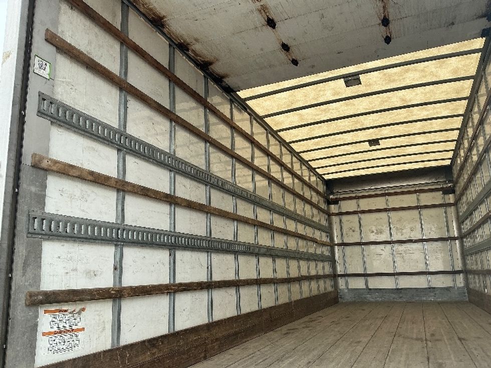 Medium Duty Box Truck-Light and Medium Duty Trucks-Freightliner-2020-M2-Rocky View County-AB-254,142\n\t\tkm-$ 67,250 - Image 11