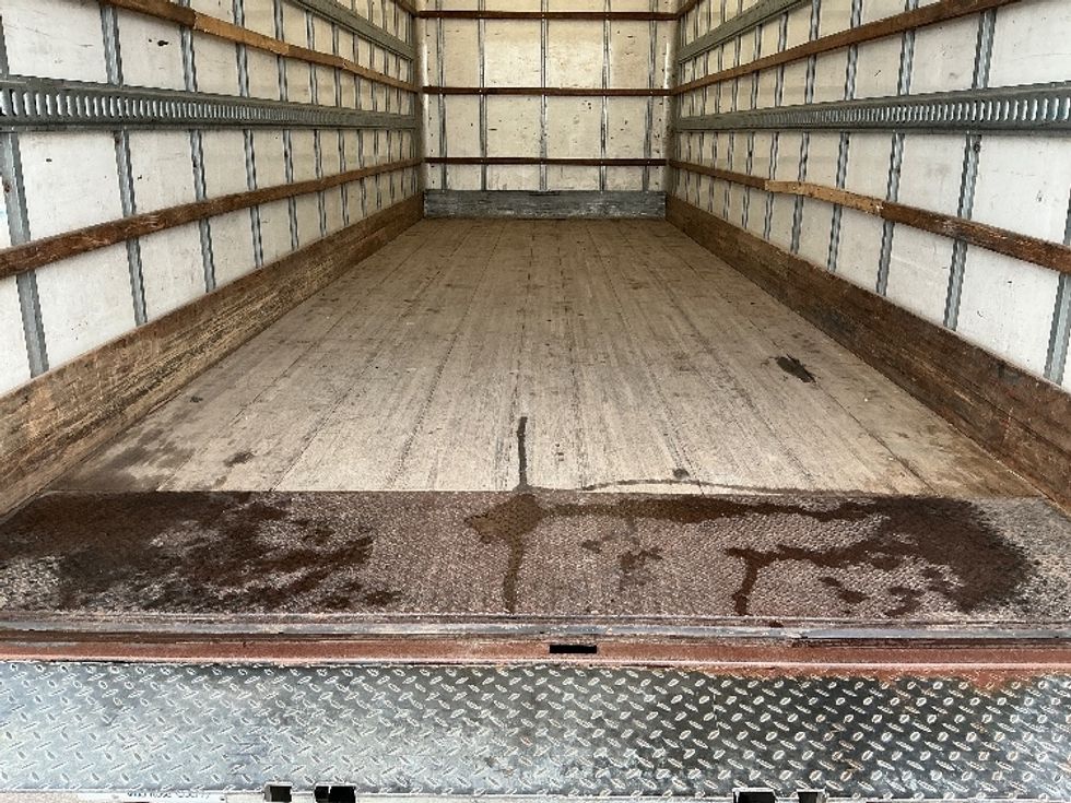 Medium Duty Box Truck-Light and Medium Duty Trucks-Freightliner-2020-M2-Rocky View County-AB-295,070\n\t\tkm-$ 62,750 - Image 10