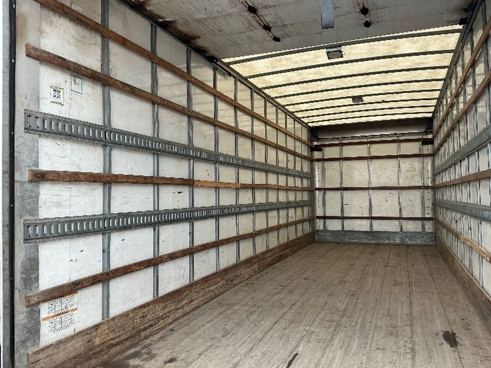 Medium Duty Box Truck-Light and Medium Duty Trucks-Freightliner-2020-M2-Rocky View County-AB-295,070\n\t\tkm-$ 62,750 - Image 11