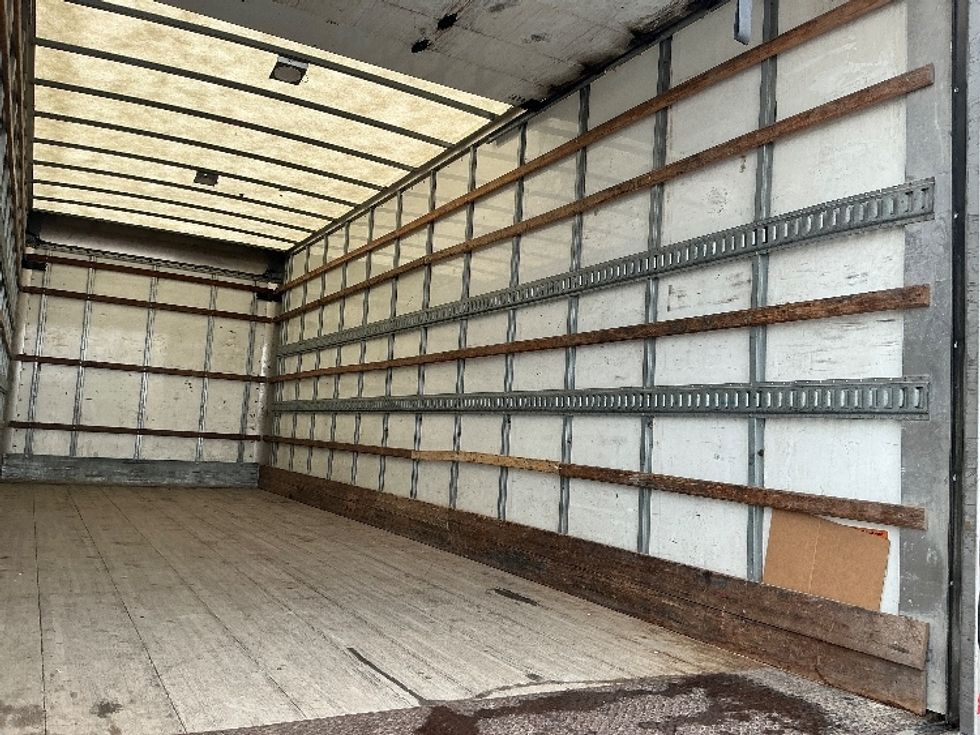 Medium Duty Box Truck-Light and Medium Duty Trucks-Freightliner-2020-M2-Rocky View County-AB-295,070\n\t\tkm-$ 62,750 - Image 12