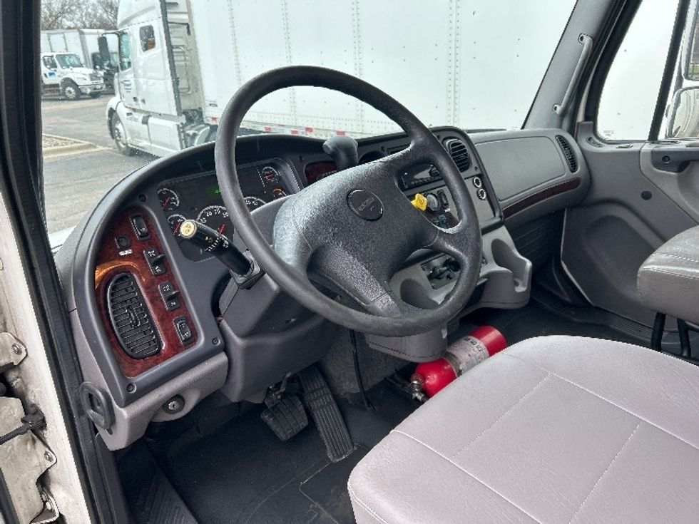 Medium Duty Box Truck-Light and Medium Duty Trucks-Freightliner-2020-M2-Romulus-MI-136,944\n\t\tmiles-$ 63,000 - Image 17
