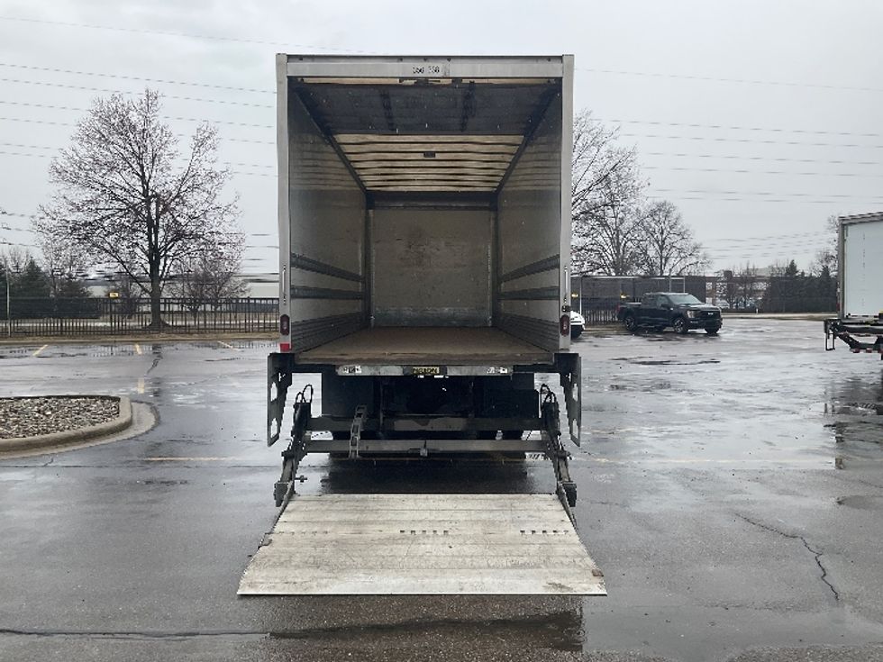 Medium Duty Box Truck-Light and Medium Duty Trucks-Freightliner-2020-M2-Romulus-MI-136,944\n\t\tmiles-$ 63,000 - Image 9