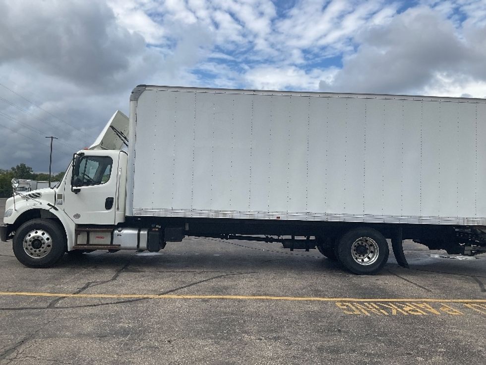 Medium Duty Box Truck-Light and Medium Duty Trucks-Freightliner-2020-M2-Romulus-MI-283,570\n\t\tmiles-$ 36,500 - Image 4