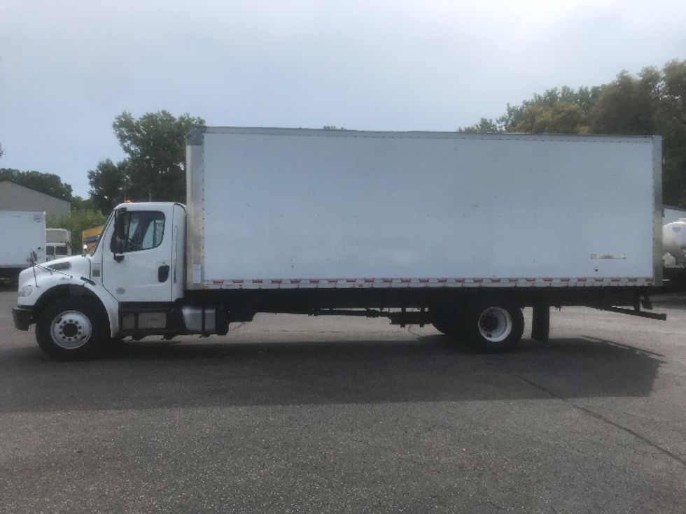 Medium Duty Box Truck-Light and Medium Duty Trucks-Freightliner-2020-M2-Roseville-MN-190,884\n\t\tmiles-$ 47,000 - Image 4