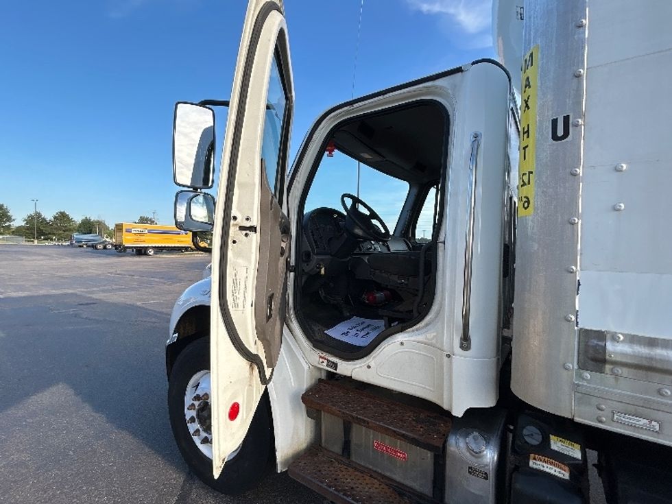 Medium Duty Box Truck-Light and Medium Duty Trucks-Freightliner-2020-M2-Rothschild-WI-302,600\n\t\tmiles-$ 34,500 - Image 16