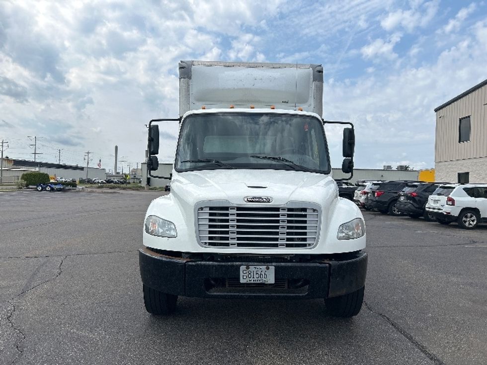 Medium Duty Box Truck-Light and Medium Duty Trucks-Freightliner-2020-M2-Rothschild-WI-302,600\n\t\tmiles-$ 34,500 - Image 2