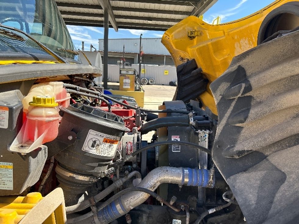 Medium Duty Box Truck-Light and Medium Duty Trucks-Freightliner-2020-M2-Round Rock-TX-119,779\n\t\tmiles-$ 63,000 - Image 23