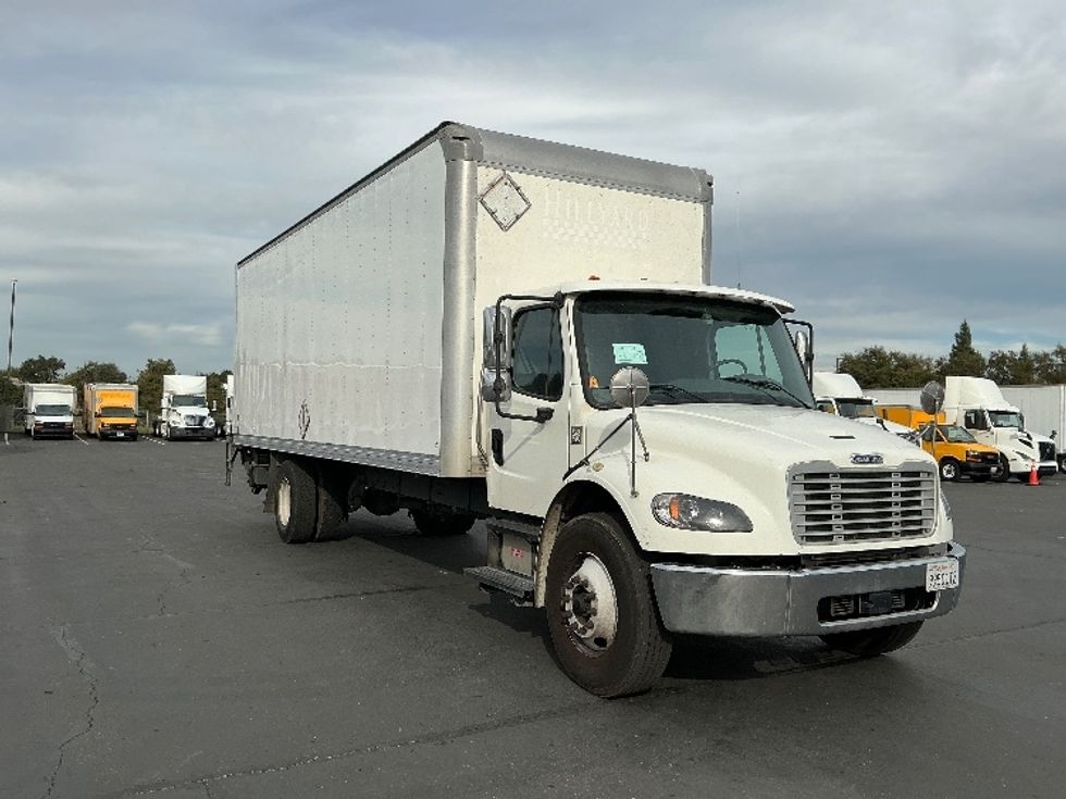 Medium Duty Box Truck-Light and Medium Duty Trucks-Freightliner-2020-M2-Sacramento-CA-245,834\n\t\tmiles-$ 43,250 - Image 1