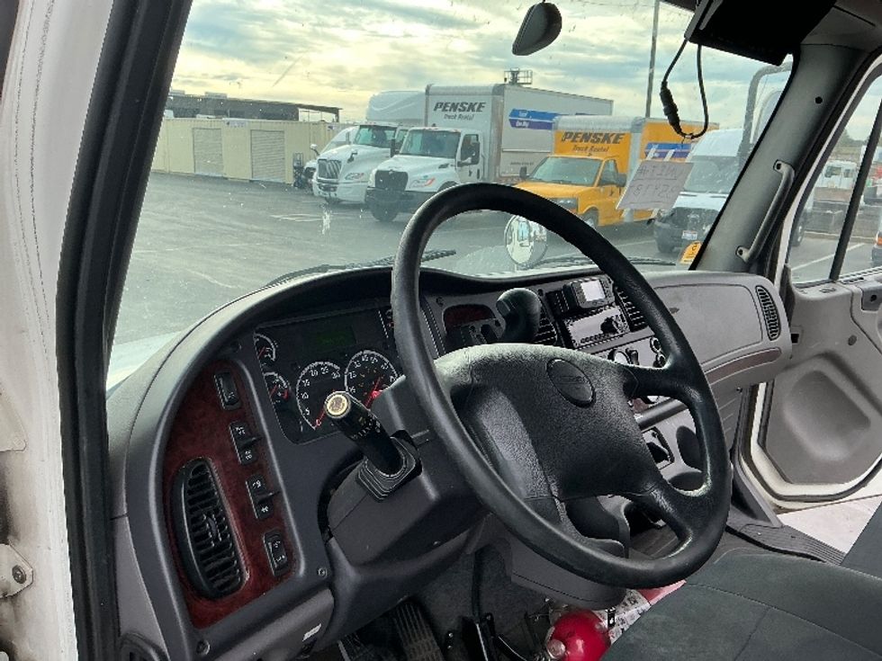 Medium Duty Box Truck-Light and Medium Duty Trucks-Freightliner-2020-M2-Sacramento-CA-245,834\n\t\tmiles-$ 43,250 - Image 17