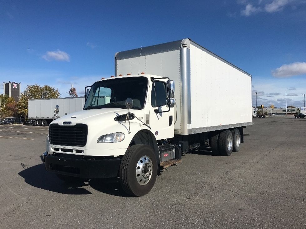 Medium Duty Box Truck-Light and Medium Duty Trucks-Freightliner-2020-M2-Saint Laurent-PQ-144,562\n\t\tkm-$ 93,000 - Image 3