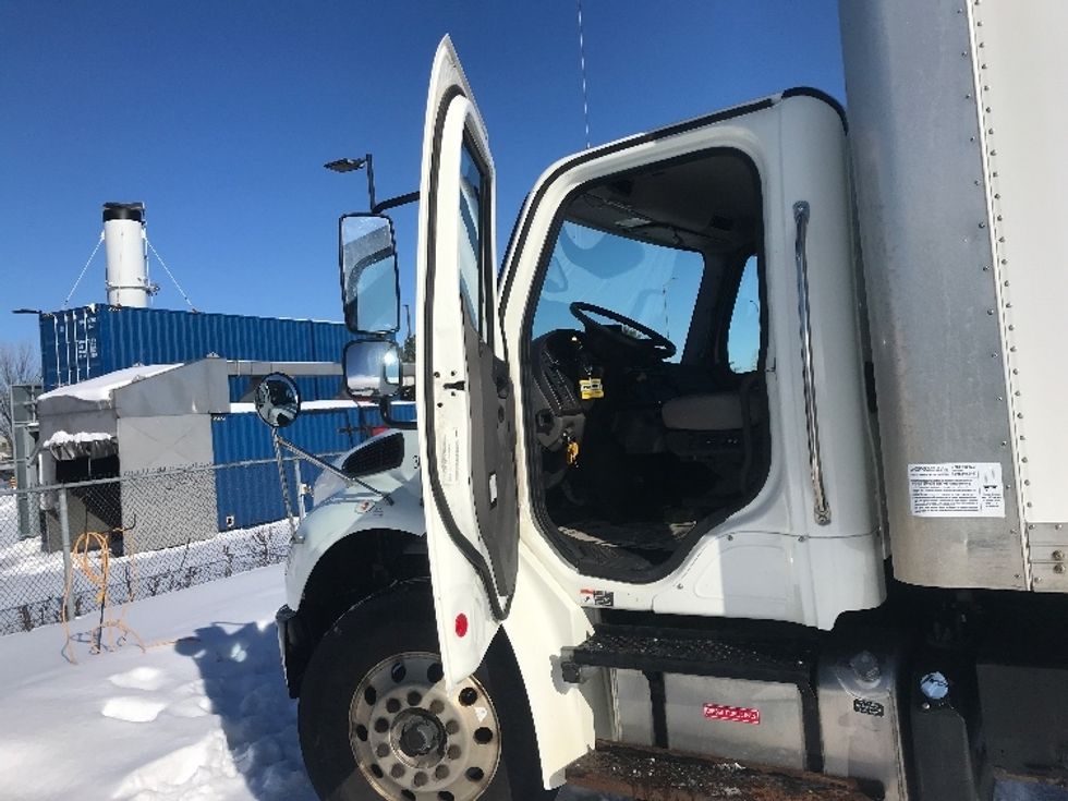 Medium Duty Box Truck-Light and Medium Duty Trucks-Freightliner-2020-M2-Saint Laurent-PQ-167,547\n\t\tkm-$ 65,750 - Image 16