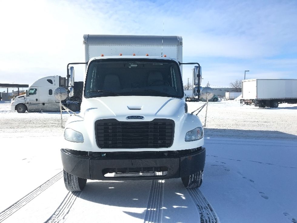 Medium Duty Box Truck-Light and Medium Duty Trucks-Freightliner-2020-M2-Saint Laurent-PQ-167,547\n\t\tkm-$ 65,750 - Image 2