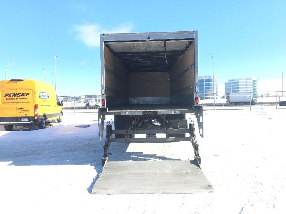 Medium Duty Box Truck-Light and Medium Duty Trucks-Freightliner-2020-M2-Saint Laurent-PQ-167,547\n\t\tkm-$ 65,750 - Image 9