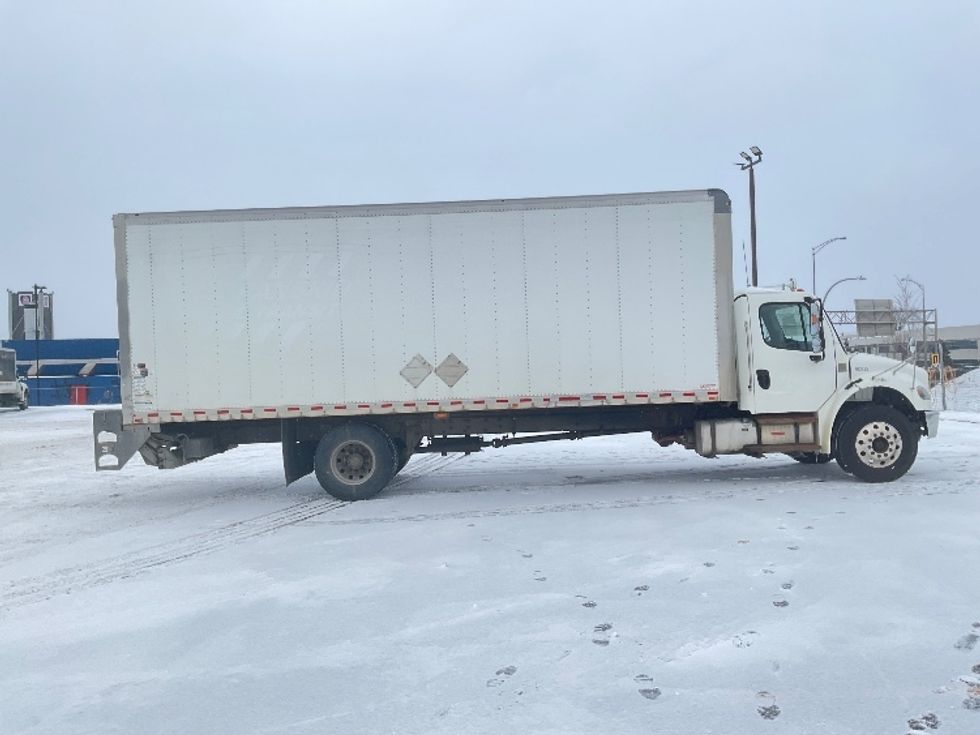 Medium Duty Box Truck-Light and Medium Duty Trucks-Freightliner-2020-M2-Saint Laurent-PQ-304,575\n\t\tkm-$ 57,000 - Image 15