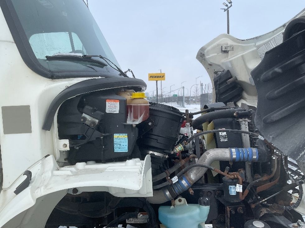 Medium Duty Box Truck-Light and Medium Duty Trucks-Freightliner-2020-M2-Saint Laurent-PQ-304,575\n\t\tkm-$ 57,000 - Image 23