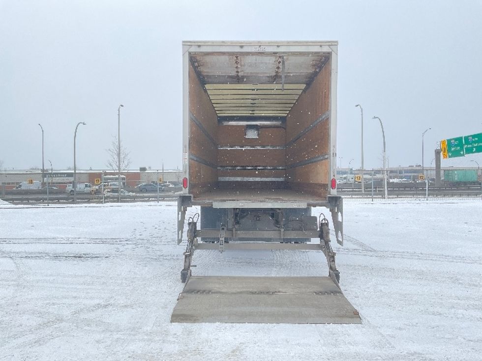 Medium Duty Box Truck-Light and Medium Duty Trucks-Freightliner-2020-M2-Saint Laurent-PQ-304,575\n\t\tkm-$ 57,000 - Image 9