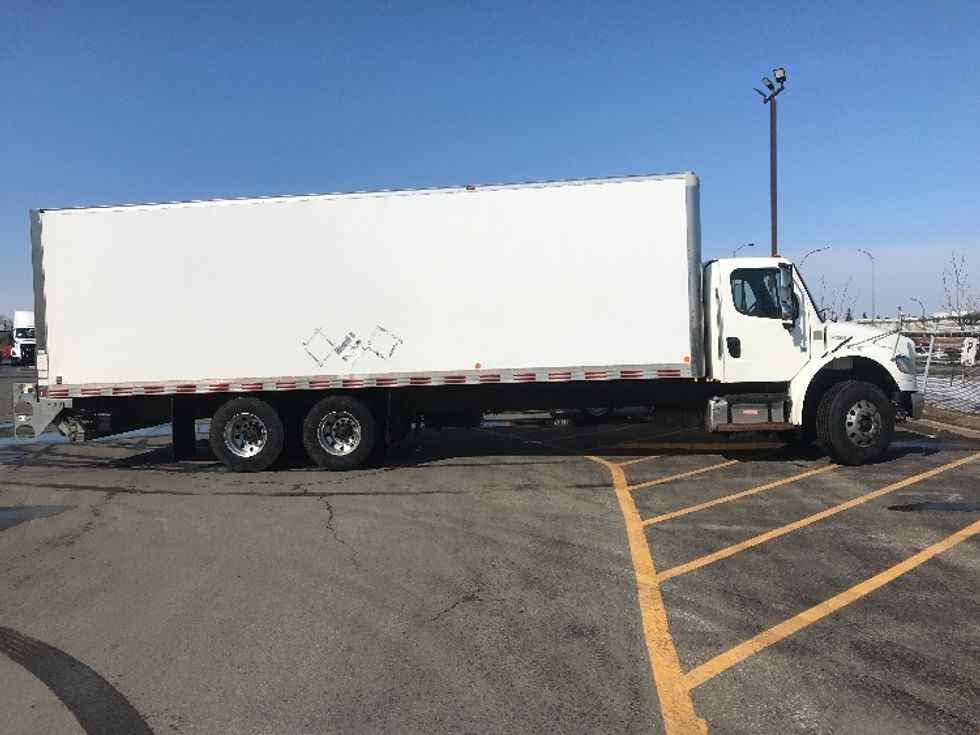 Medium Duty Box Truck-Light and Medium Duty Trucks-Freightliner-2020-M2-Saint Laurent-PQ-326,979\n\t\tkm-$ 77,500 - Image 15