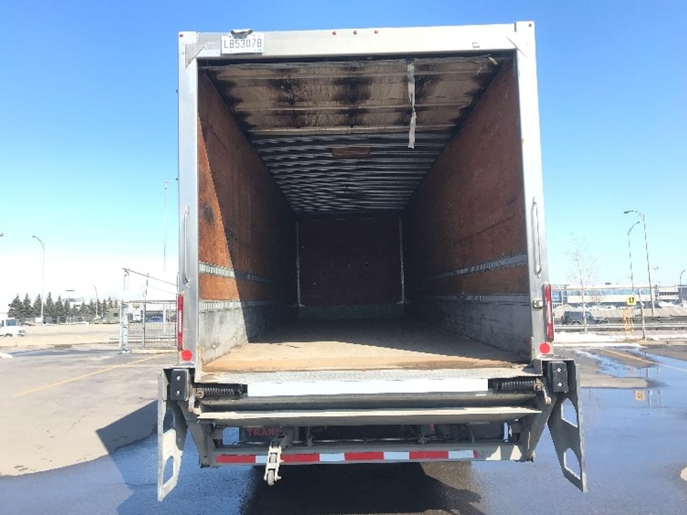 Medium Duty Box Truck-Light and Medium Duty Trucks-Freightliner-2020-M2-Saint Laurent-PQ-326,979\n\t\tkm-$ 77,500 - Image 8