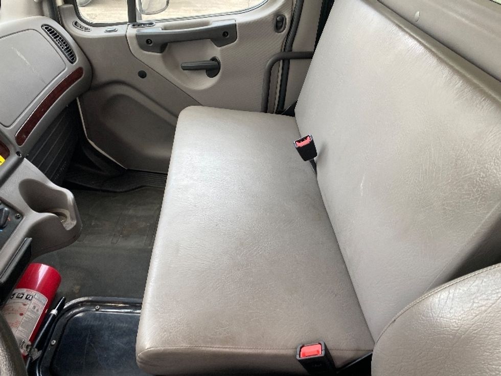 Medium Duty Box Truck-Light and Medium Duty Trucks-Freightliner-2020-M2-Salem-VA-36,291\n\t\tmiles-$ 60,250 - Image 19