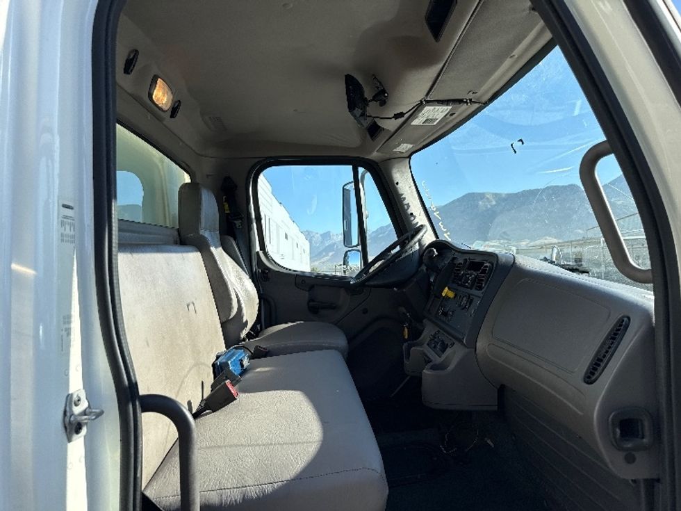 Medium Duty Box Truck-Light and Medium Duty Trucks-Freightliner-2020-M2-Salt Lake City-UT-106,965\n\t\tmiles-$ 67,750 - Image 22