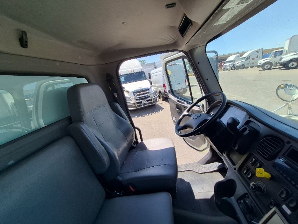 Medium Duty Box Truck-Light and Medium Duty Trucks-Freightliner-2020-M2-Salt Lake City-UT-109,967\n\t\tmiles-$ 71,500 - Image 22