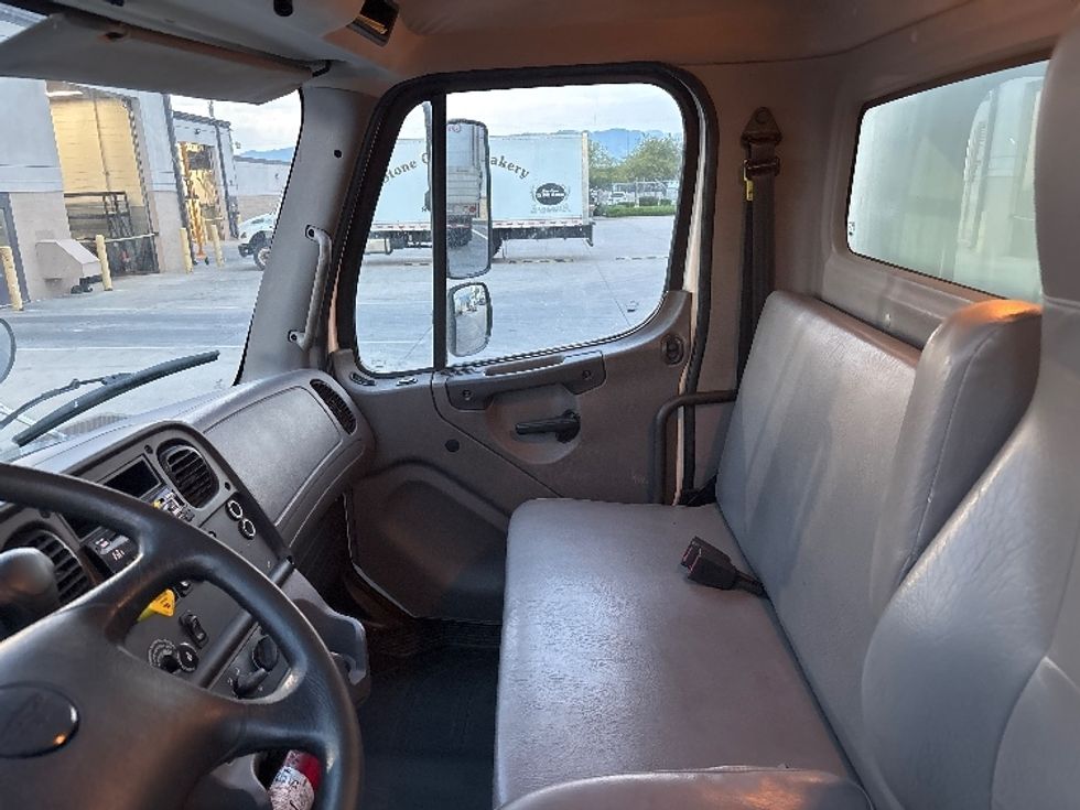 Medium Duty Box Truck-Light and Medium Duty Trucks-Freightliner-2020-M2-Salt Lake City-UT-109,975\n\t\tmiles-$ 65,500 - Image 19