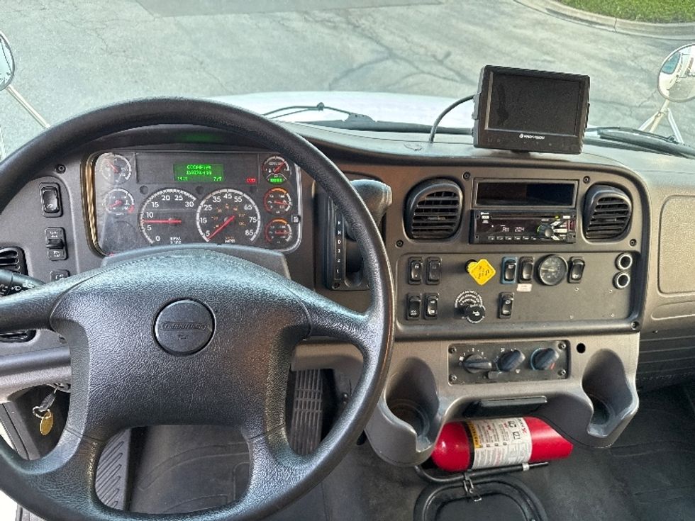 Medium Duty Box Truck-Light and Medium Duty Trucks-Freightliner-2020-M2-Salt Lake City-UT-112,741\n\t\tmiles-$ 69,250 - Image 18